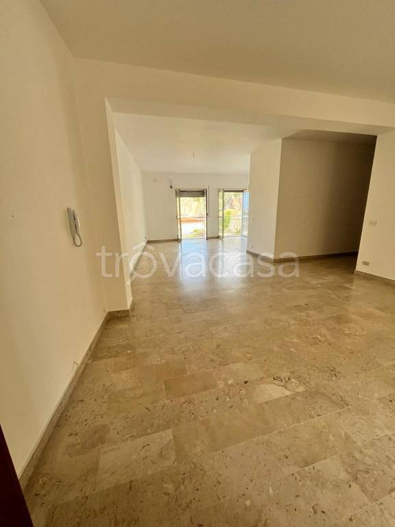 appartamento in vendita ad Amantea in zona Coreca