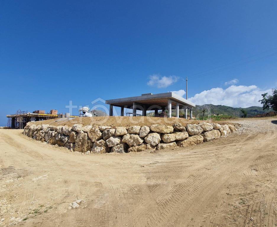 casa indipendente in vendita ad Amantea