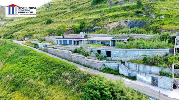 casa indipendente in vendita ad Amantea