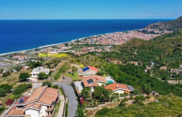 casa indipendente in vendita ad Amantea