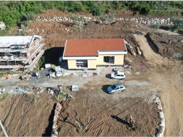 casa indipendente in vendita ad Amantea