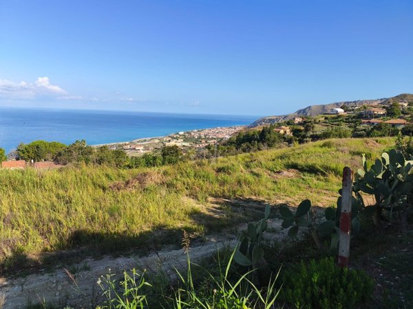 casa indipendente in vendita ad Amantea