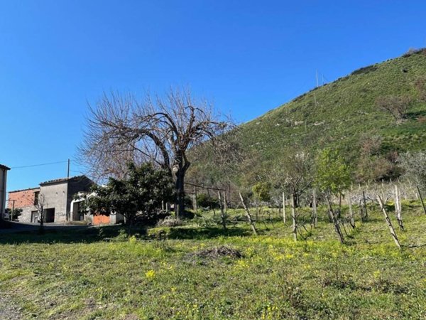 casa indipendente in vendita ad Amantea