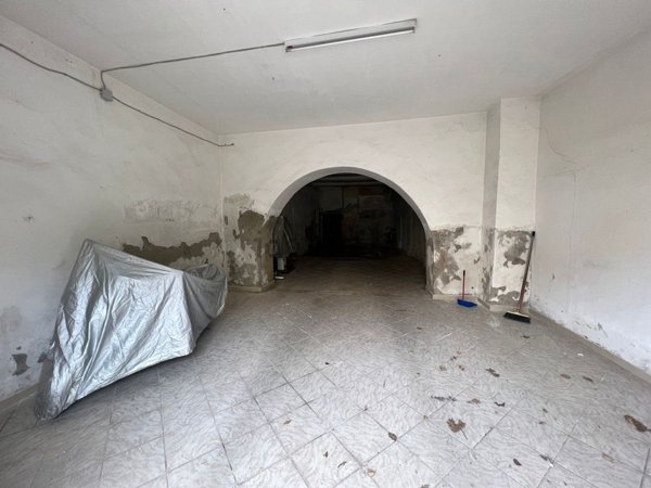 negozio in vendita ad Amantea