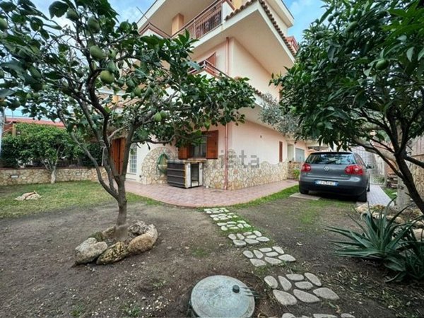 casa indipendente in vendita ad Amantea