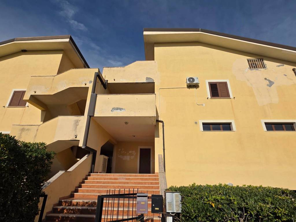 appartamento in vendita ad Amantea in zona Coreca