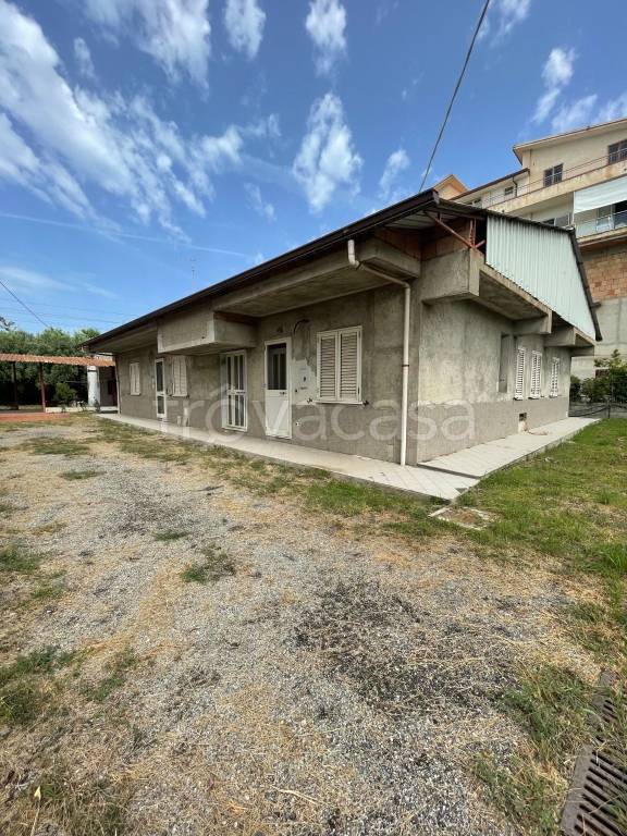 casa indipendente in vendita ad Amantea