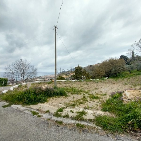 terreno edificabile in vendita ad Amantea in zona Coreca