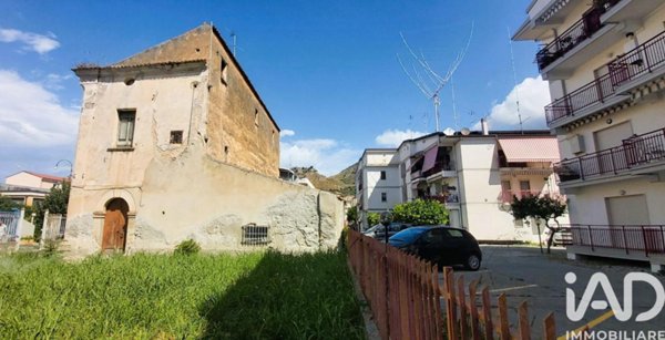 casa indipendente in vendita ad Amantea