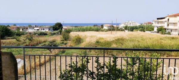 casa indipendente in vendita ad Amantea