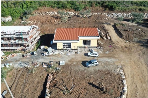 casa indipendente in vendita ad Amantea