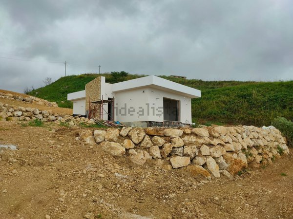 casa indipendente in vendita ad Amantea