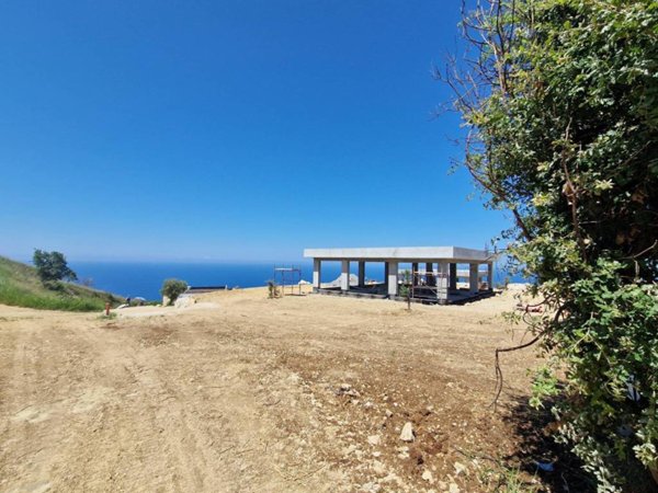 casa indipendente in vendita ad Amantea