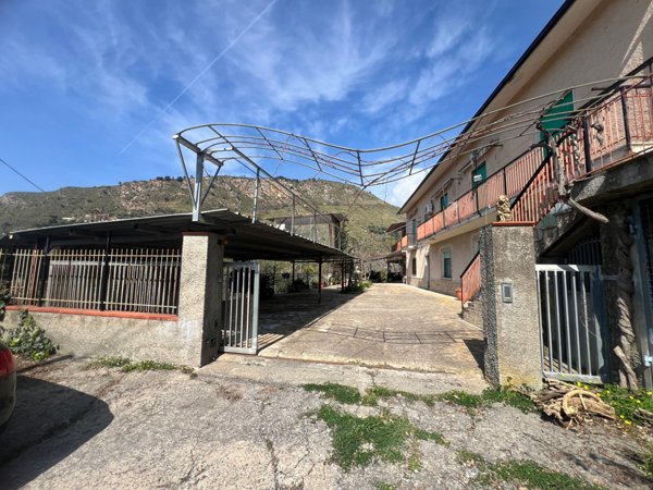 casa indipendente in vendita ad Amantea in zona Acquicella