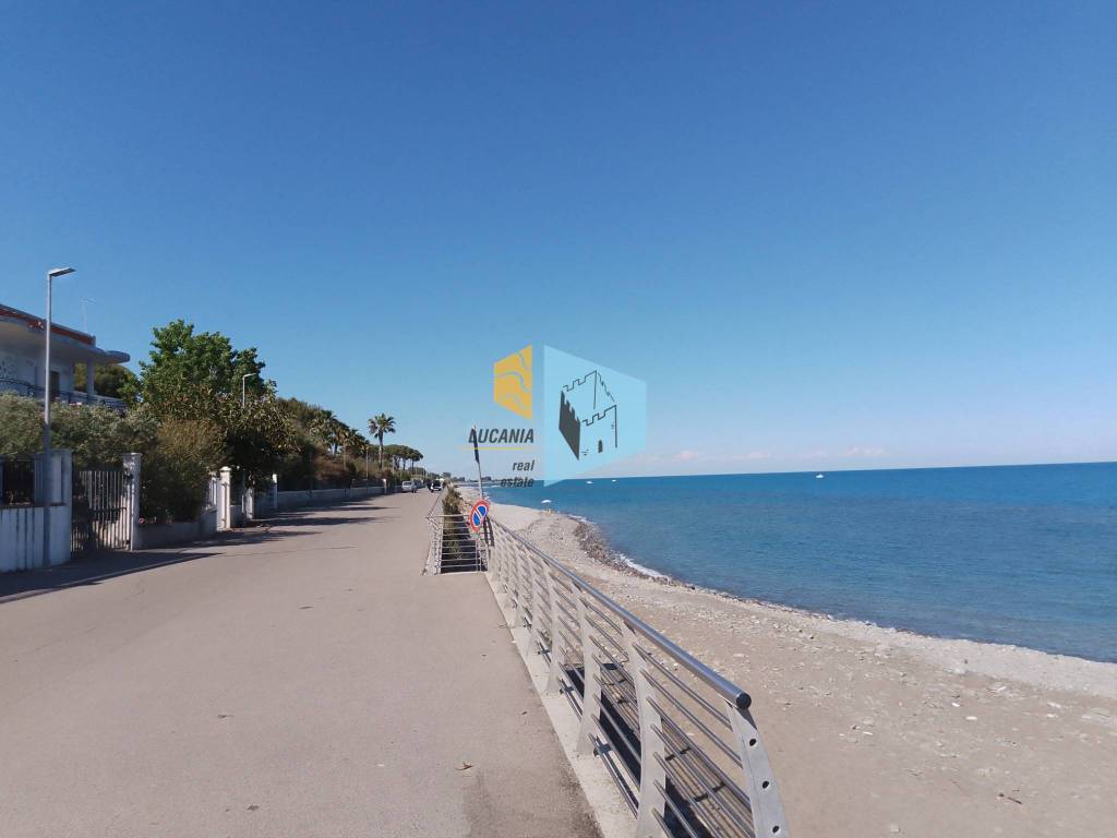 appartamento in vendita ad Amendolara in zona Marina di Amendolara