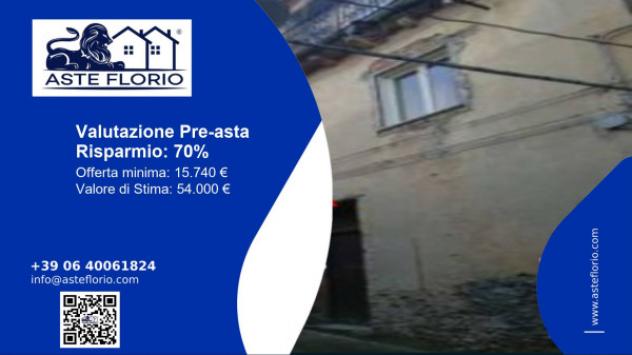 locale di sgombero in vendita ad Aprigliano in zona Vico