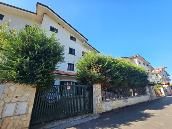 casa indipendente in vendita ad Aprigliano in zona Corte