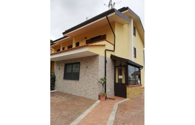 casa indipendente in vendita ad Aprigliano in zona San Nicola