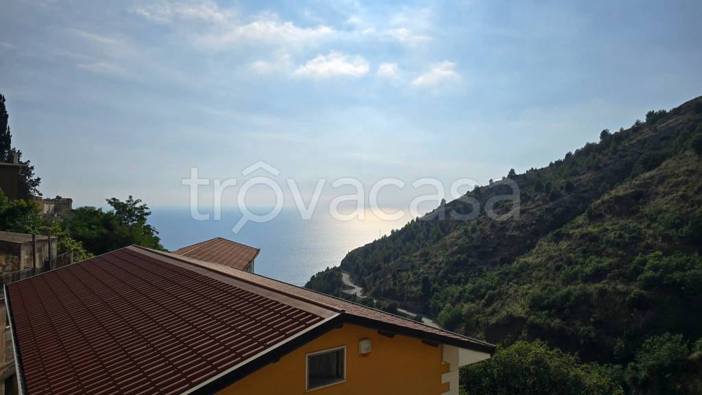 appartamento in vendita a Belmonte Calabro