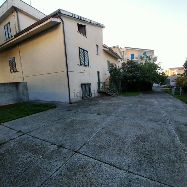 casa indipendente in vendita a Belmonte Calabro in zona Marina