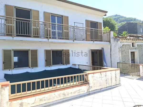 casa indipendente in vendita a Belmonte Calabro in zona Marina