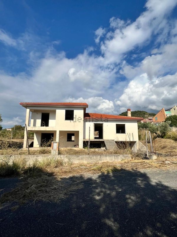casa indipendente in vendita a Belmonte Calabro