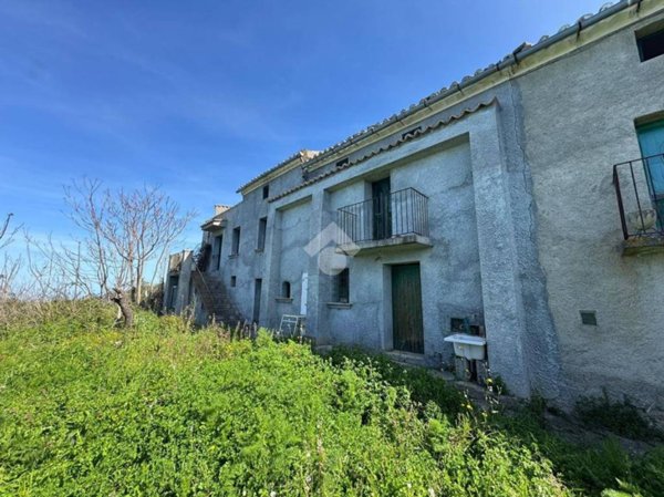 casa indipendente in vendita a Belmonte Calabro in zona Santa Barbara