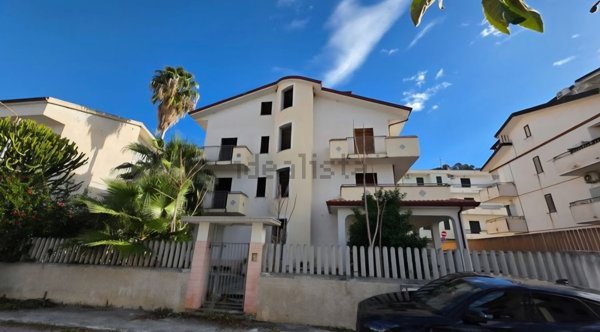 appartamento in vendita a Belmonte Calabro