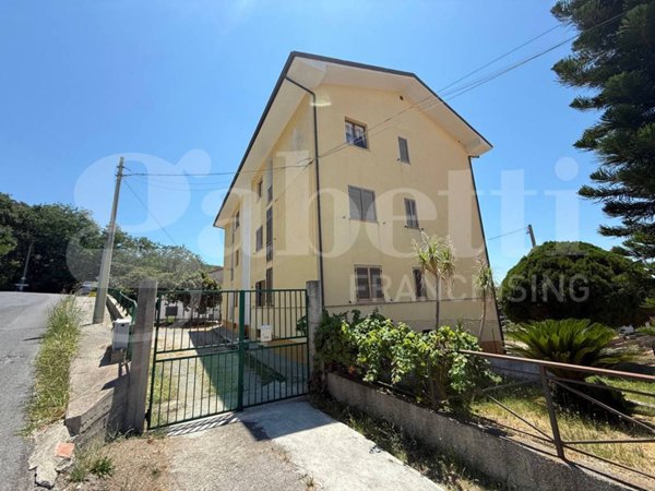 appartamento in vendita a Belmonte Calabro in zona Marina