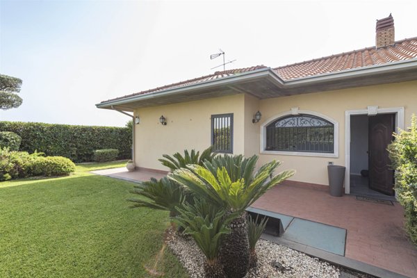 casa indipendente in vendita a Belmonte Calabro