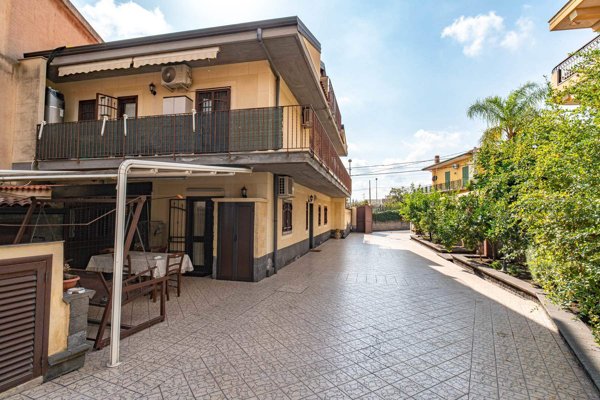 casa indipendente in vendita a Belsito