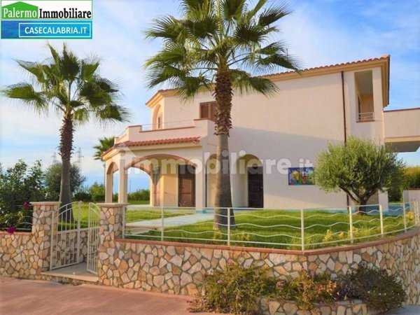 casa indipendente in vendita a Belvedere Marittimo