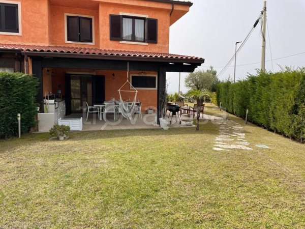 casa indipendente in vendita a Belvedere Marittimo