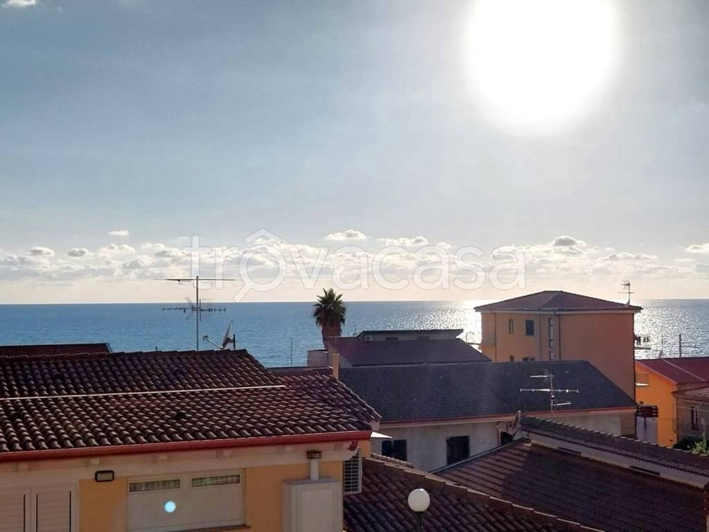casa indipendente in vendita a Belvedere Marittimo