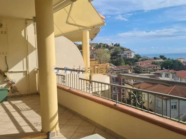 appartamento in vendita a Belvedere Marittimo