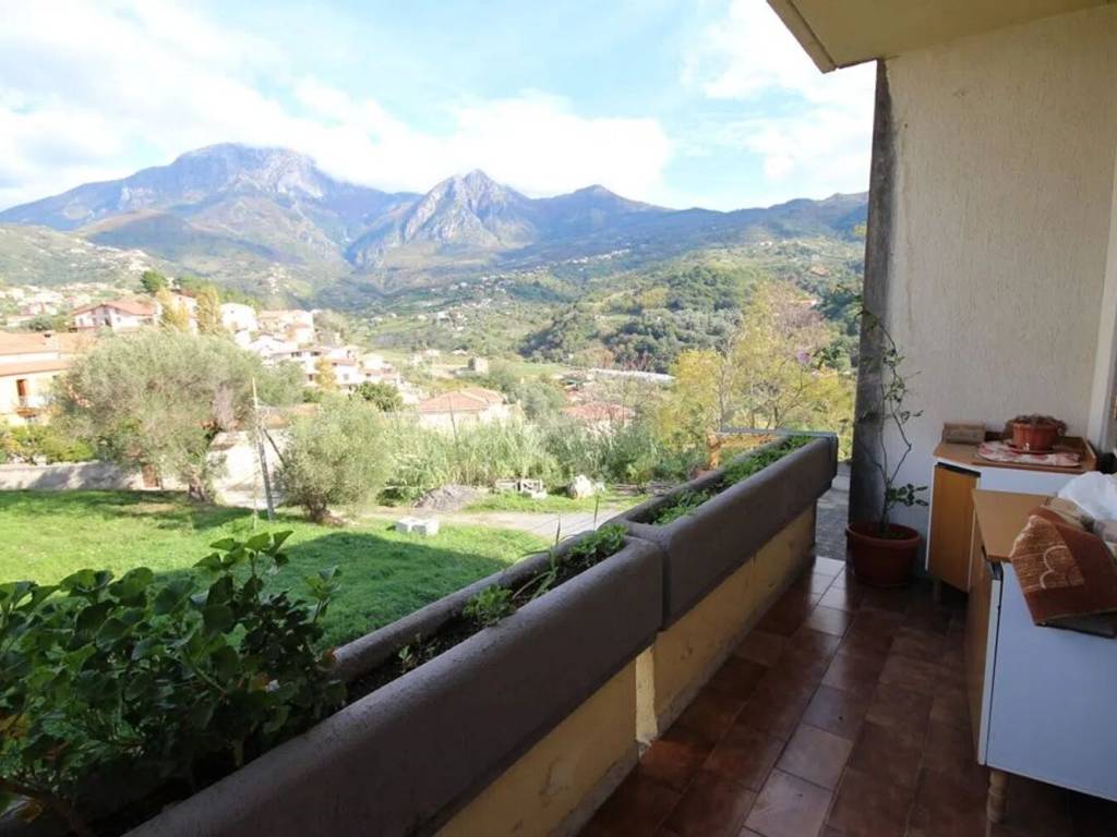 appartamento in vendita a Belvedere Marittimo