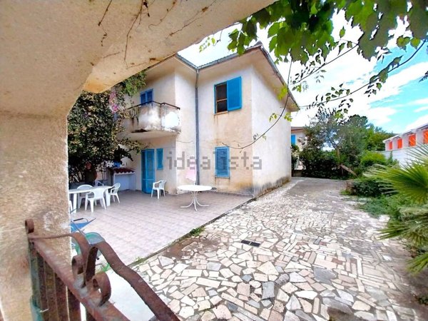 casa indipendente in vendita a Belvedere Marittimo