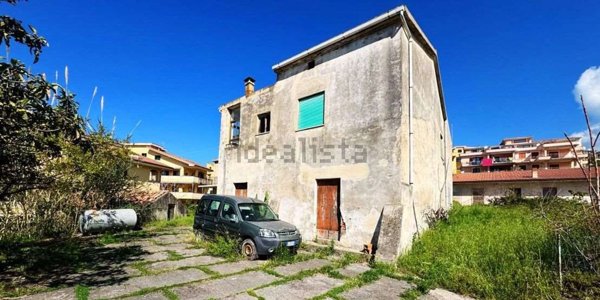 casa indipendente in vendita a Belvedere Marittimo