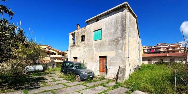 casa indipendente in vendita a Belvedere Marittimo
