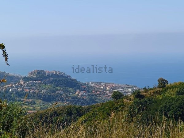 casa indipendente in vendita a Belvedere Marittimo