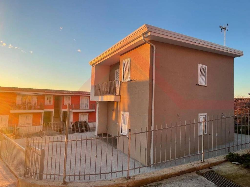 casa indipendente in vendita a Belvedere Marittimo