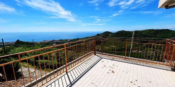casa indipendente in vendita a Belvedere Marittimo