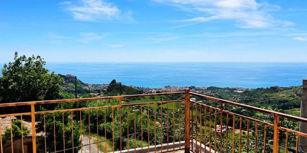 casa indipendente in vendita a Belvedere Marittimo