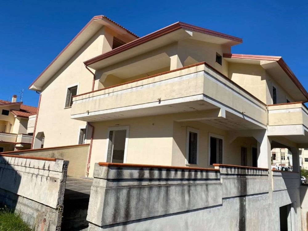 casa indipendente in vendita a Belvedere Marittimo