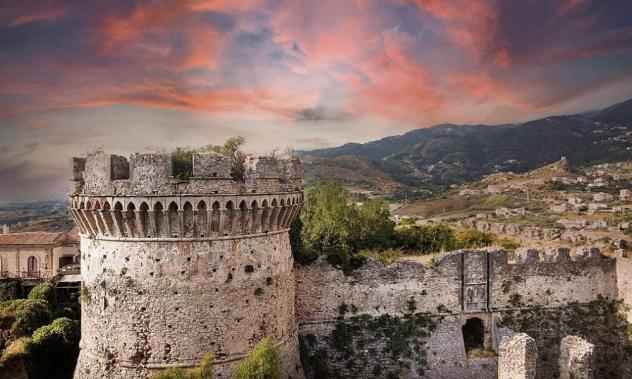 negozio in vendita a Belvedere Marittimo