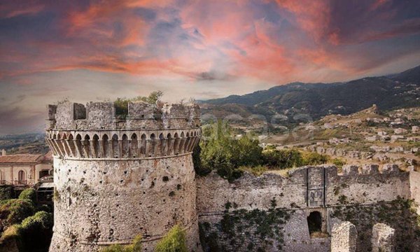 negozio in vendita a Belvedere Marittimo