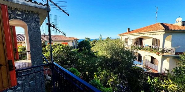 casa indipendente in vendita a Belvedere Marittimo