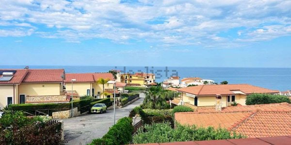 casa indipendente in vendita a Belvedere Marittimo