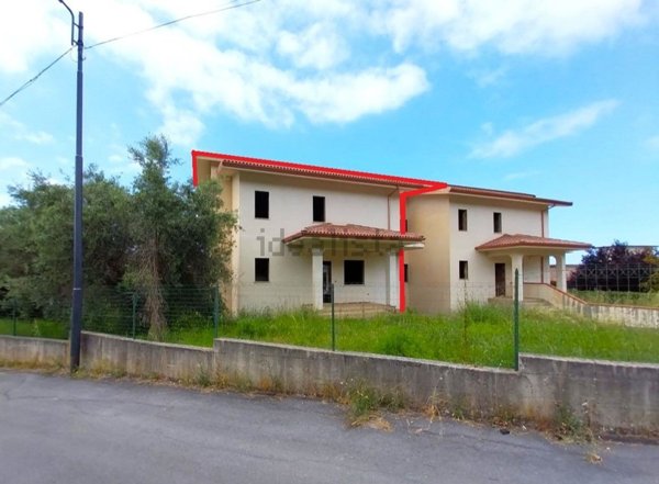 casa indipendente in vendita a Belvedere Marittimo