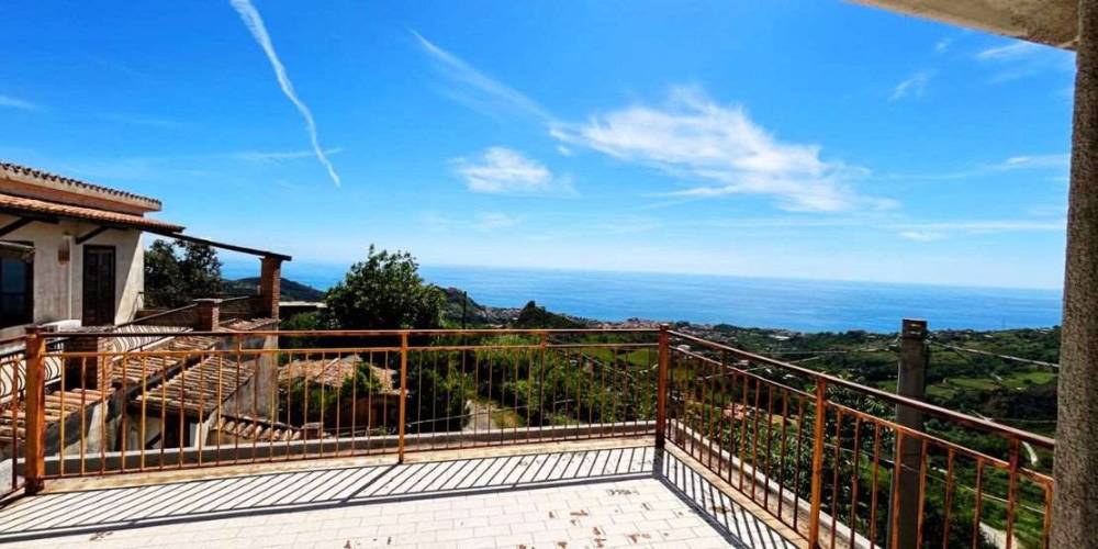 casa indipendente in vendita a Belvedere Marittimo